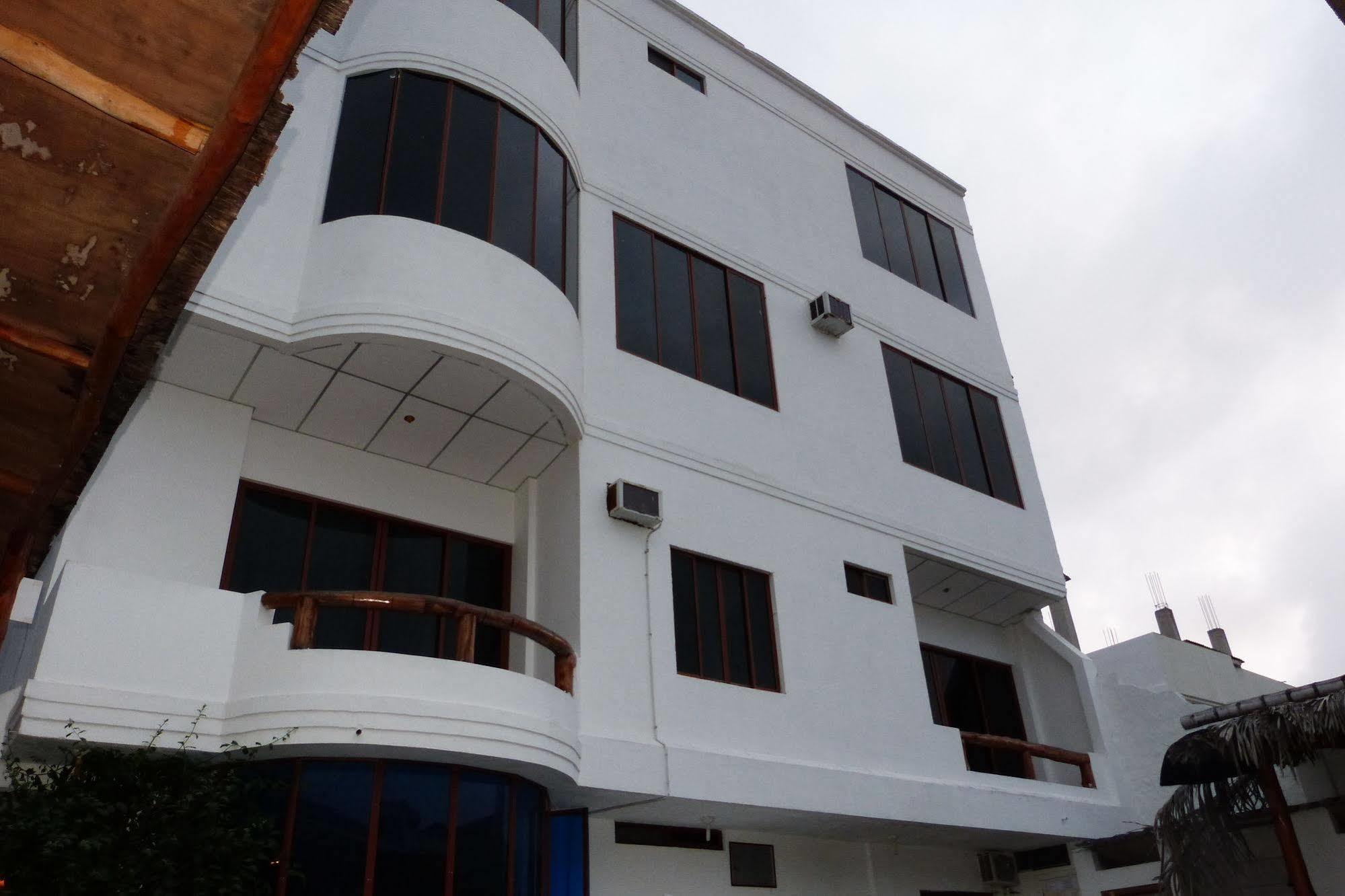 Galapagos Islands Hotel Puerto Ayora  Bagian luar foto