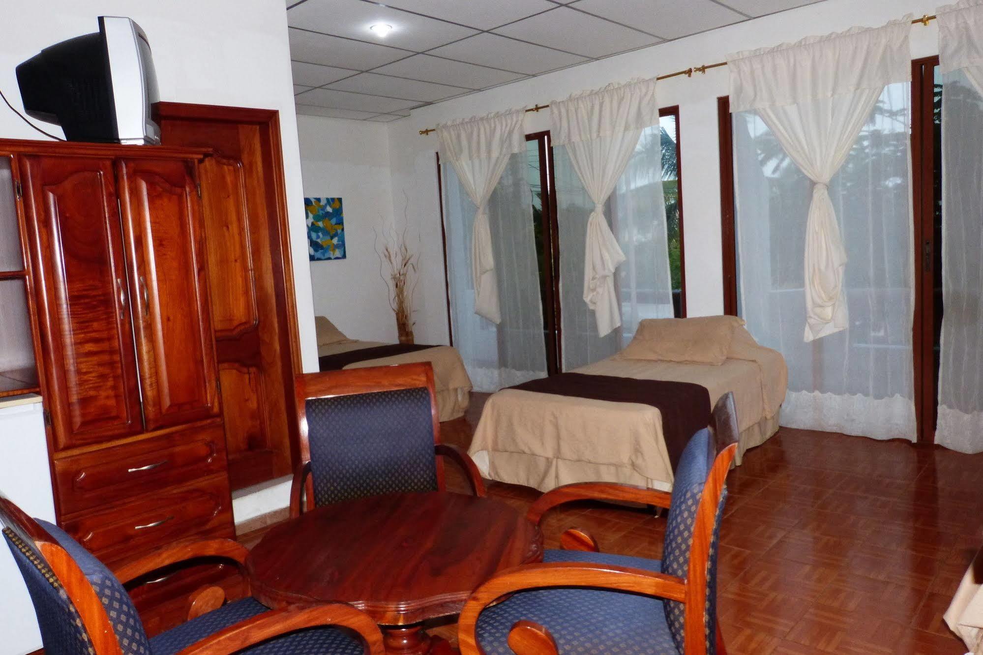 Galapagos Islands Hotel Puerto Ayora  Bagian luar foto