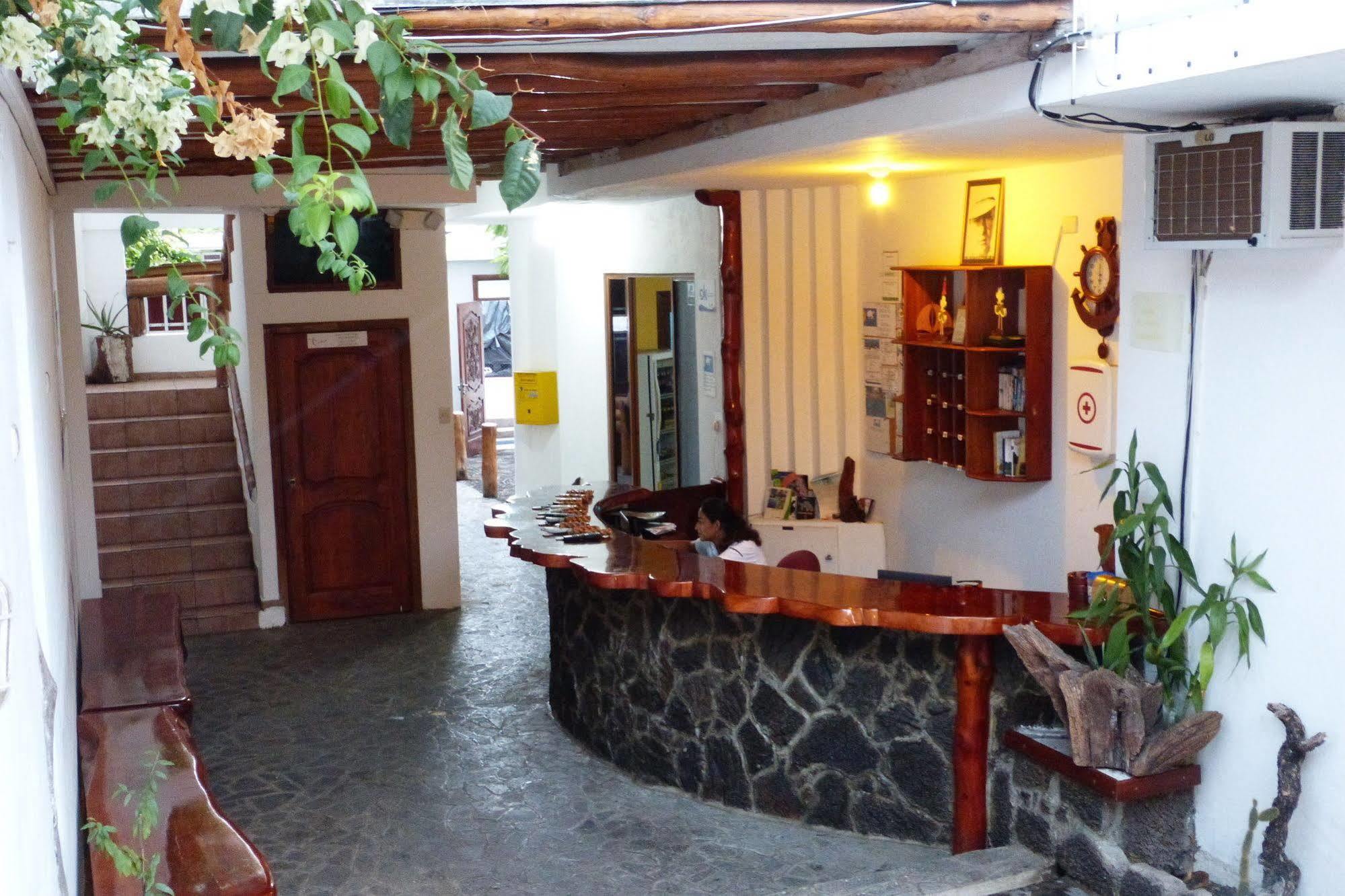 Galapagos Islands Hotel Puerto Ayora  Bagian luar foto